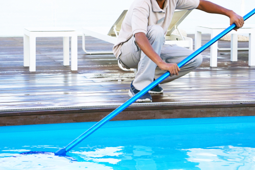 How To Clean Swimming Pool Tiles?
